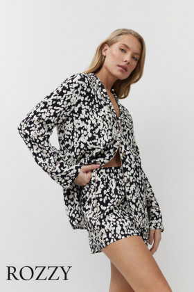 Пижама вискозная с шортами Aruelle Solene черный/молочный