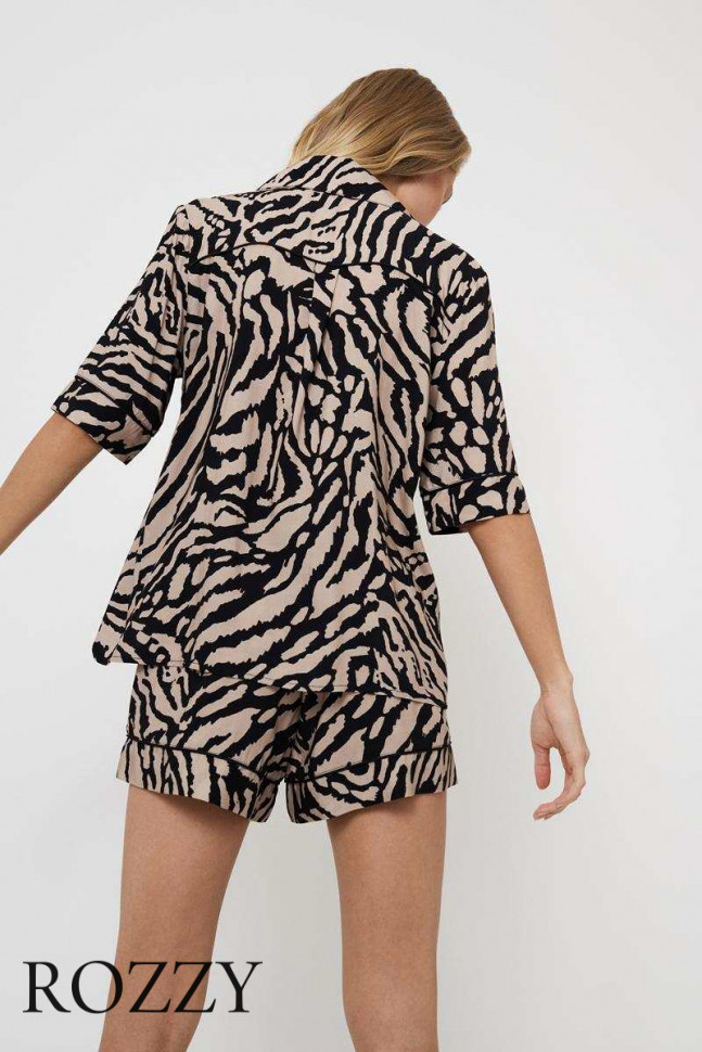 Пижама вискозная с шортами Aruelle Sherry капучино/черный