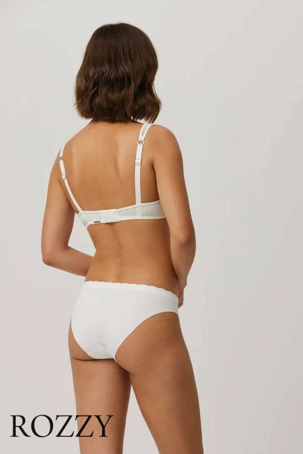 Трусы бикини обрезные Ysabel Mora 19339 белый